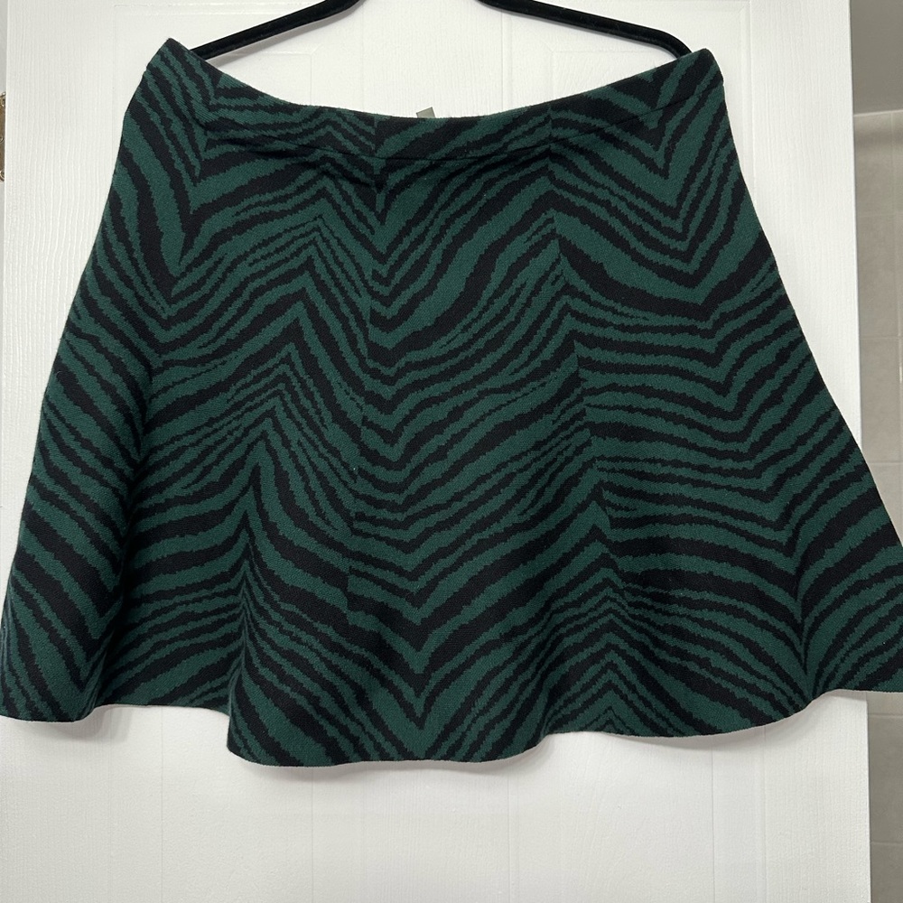 Green Zebra Oasis Mini Skirt NWT Size XL